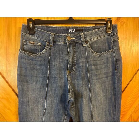FDJ French Dressing Women’s Olivia Jeans  Front Leg Seam Detail Size 8 (5890) - Picture 2 of 8
